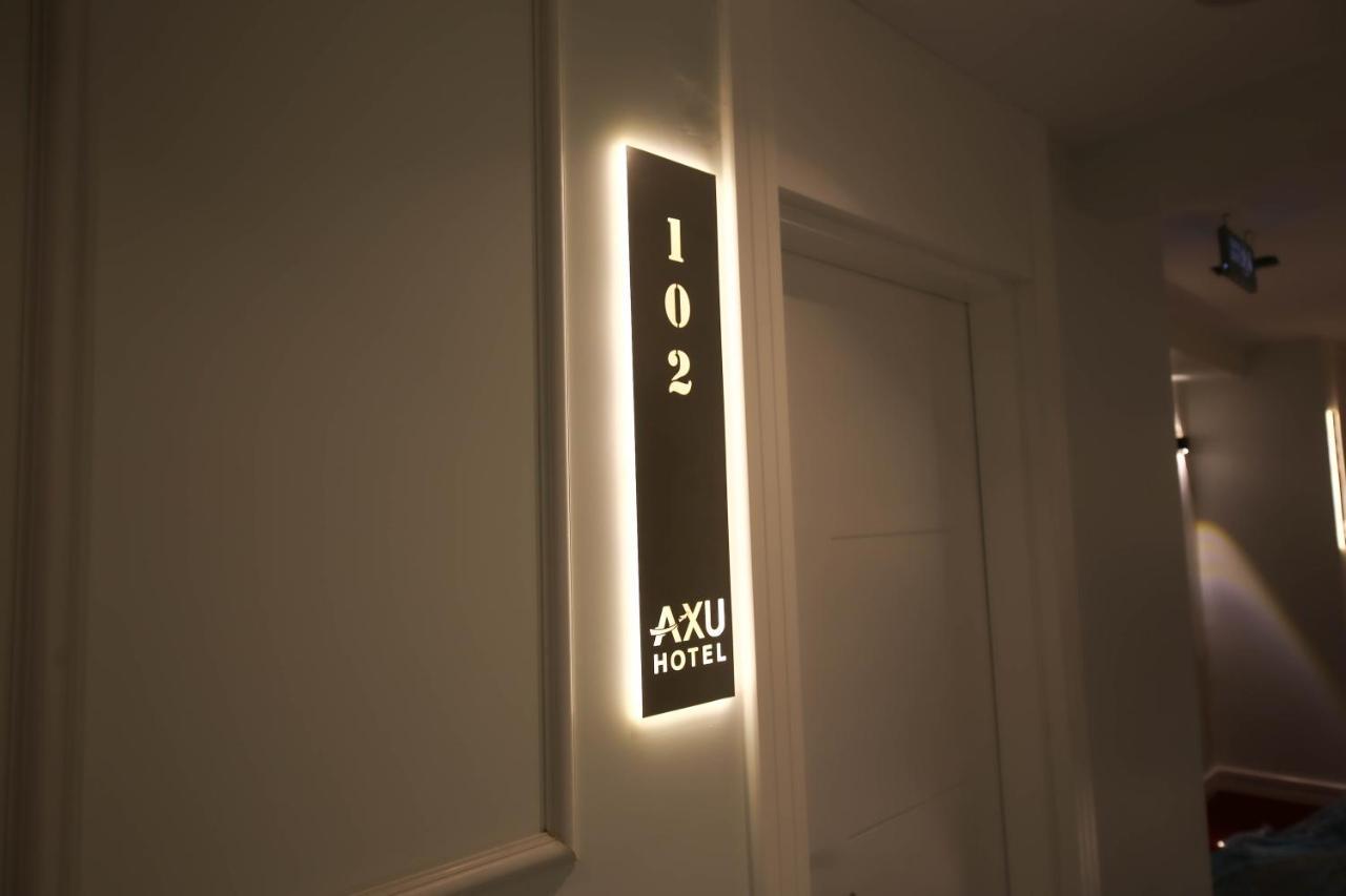 Axu Airport Hotel Arnavutkoy Zewnętrze zdjęcie A room number sign