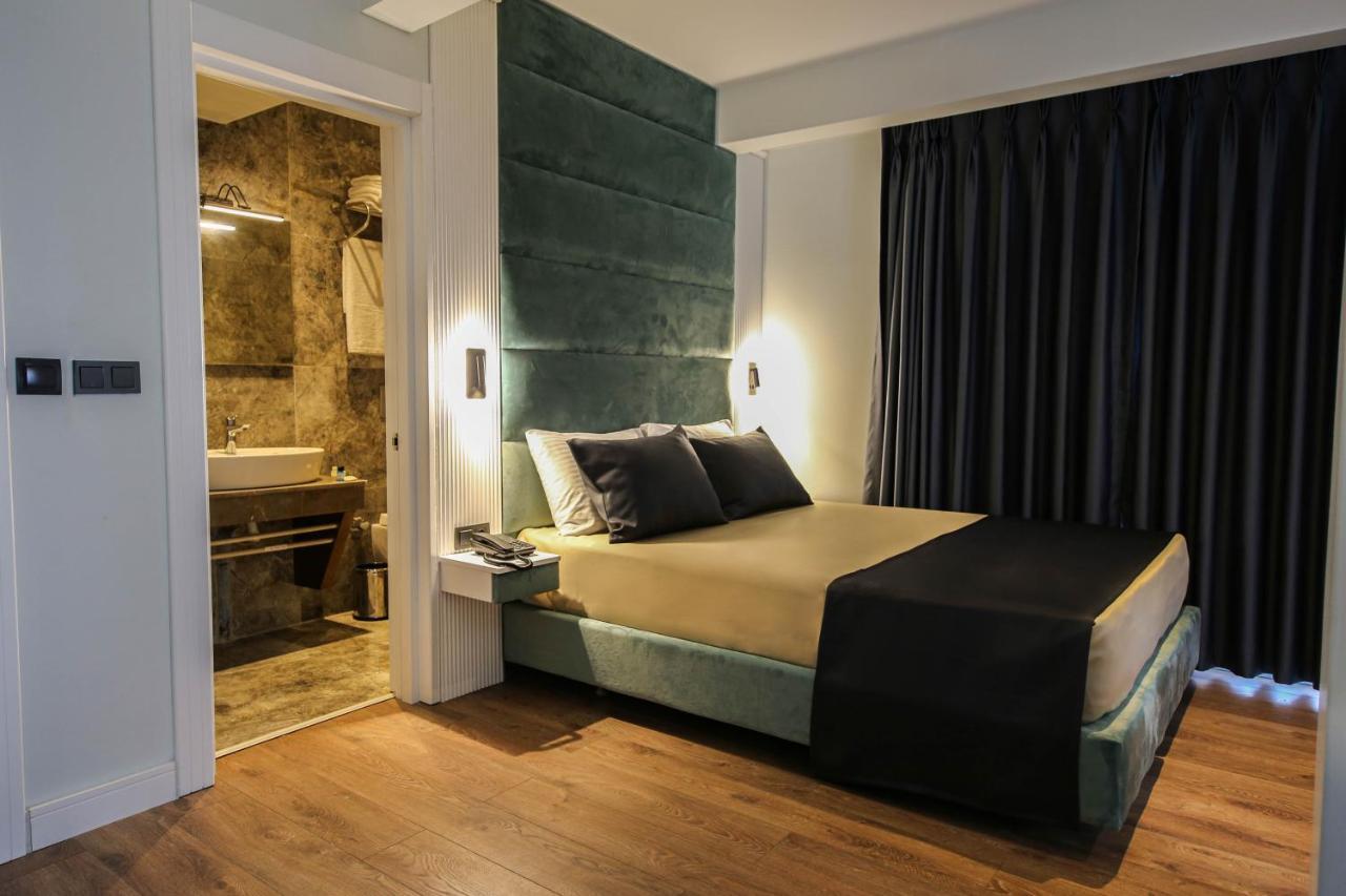 Axu Airport Hotel Arnavutkoy Zewnętrze zdjęcie A bedroom in a hotel
