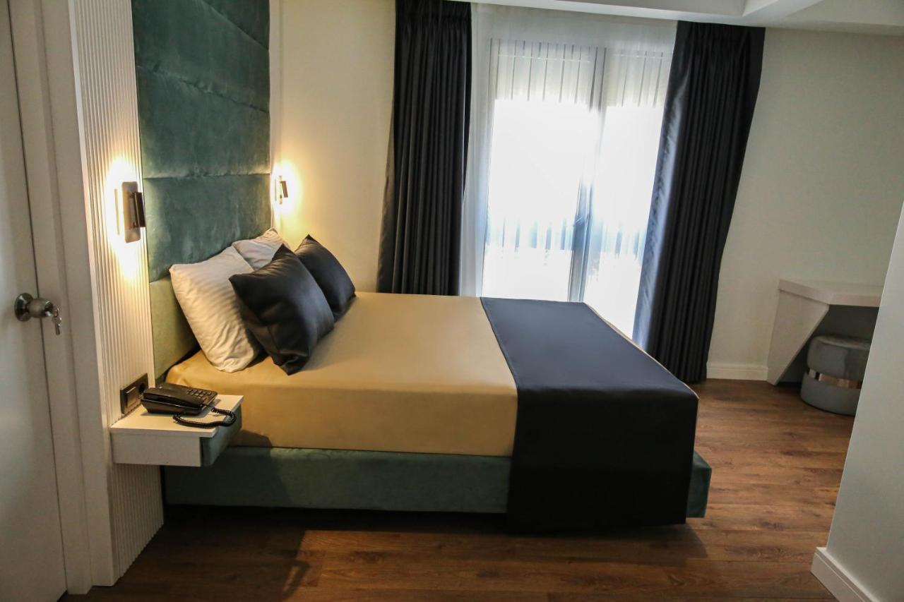 Axu Airport Hotel Arnavutkoy Zewnętrze zdjęcie A bedroom at the hotel